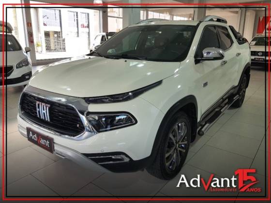 FIAT TORO 2.0 16V TURBO DIESEL RANCH 4WD AT9 FIAT TORO 2.0 16V TURBO DIESEL RANCH 4WD AT9
